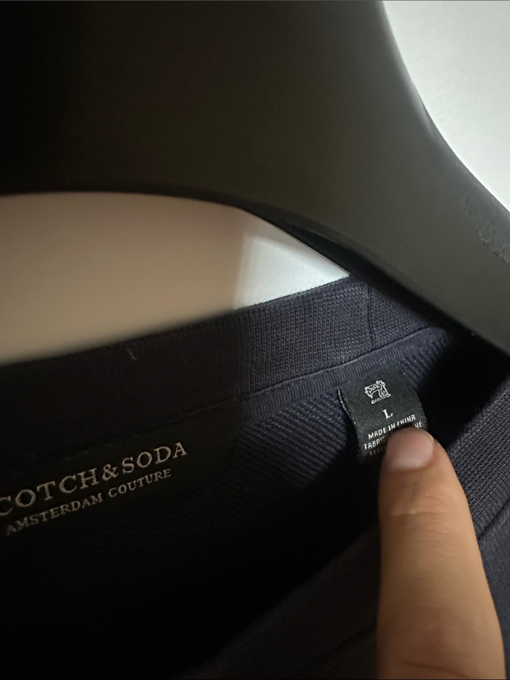 Scotch & Soda navy blue Crewneck with Multicolor Raised Logo - Picture 2 of 4